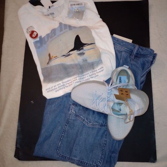 🆕👕Dua Lipa Radical Optimism T-shirt - Picture 7 of 7